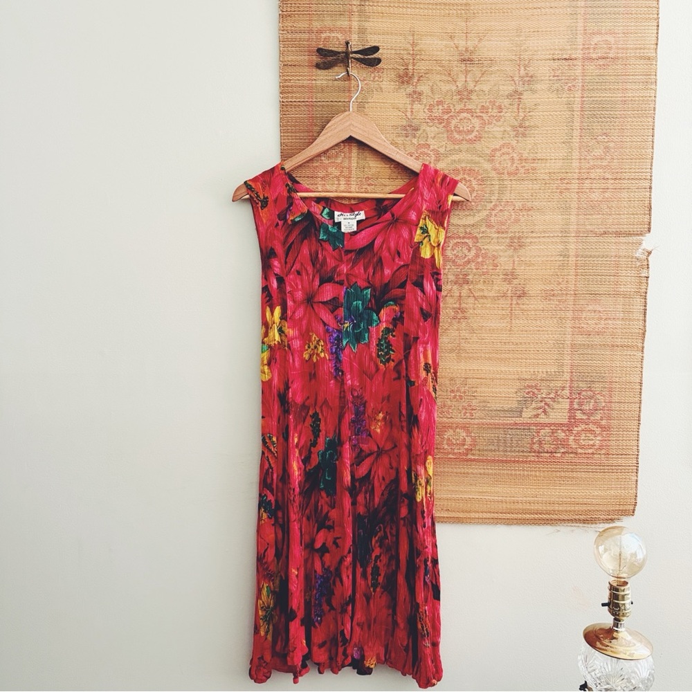 Vintage Tropical Floral Sleeveless Crinkle Dress